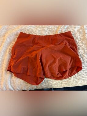 Oiselle Roga Running Shorts Women’s Size 8 Lined Zipper Pocket, great condition